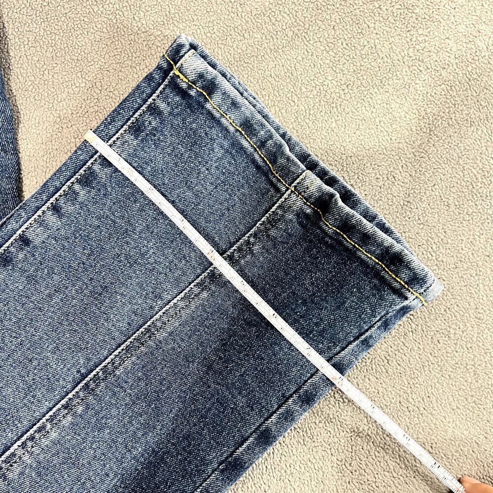 Michael Kors Cropped Flare High Rise Slim Through Hip & Thigh Jeans Size 8 - Picture 9 of 10